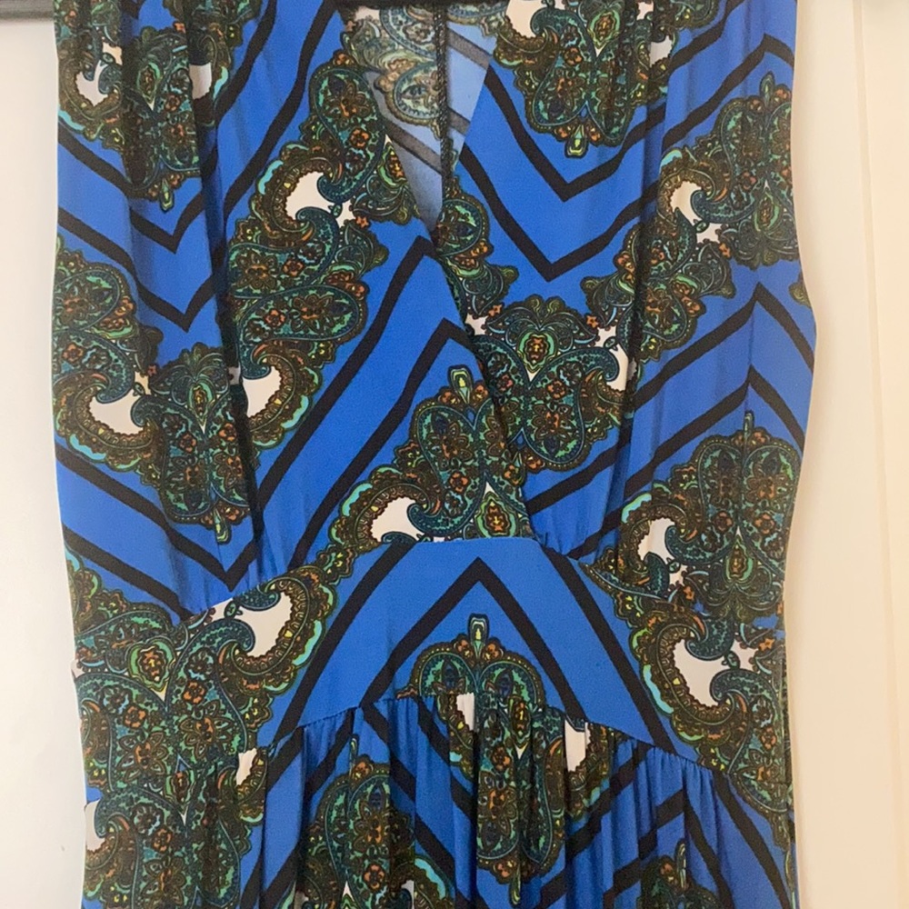 Cache dress - Picture 5 of 5